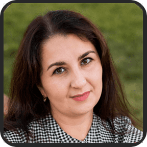 Susan R. - California, USA